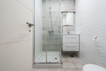 Alquiler en San Eugenio: Piso Amplio con Gran Terraza – 0067-04576