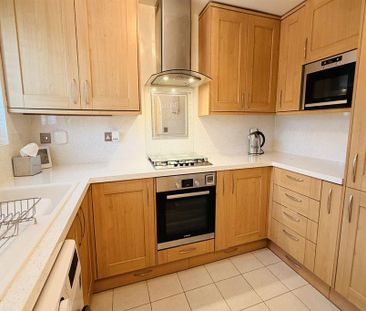 2 bedroom semi-detached house to rent - Photo 6