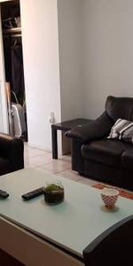 Furnished 2 Bedroom Downtown Apartment (short/long term) - Photo 3