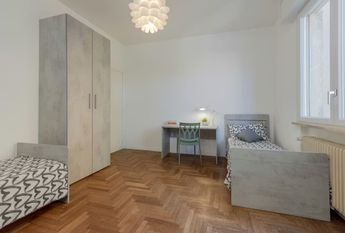 Via Castelfidardo, Padova, Veneto 35141