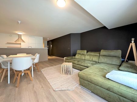 Gelijkvloers appartement met 3-slaapkamers en tuin in het Zoute. - Photo 5