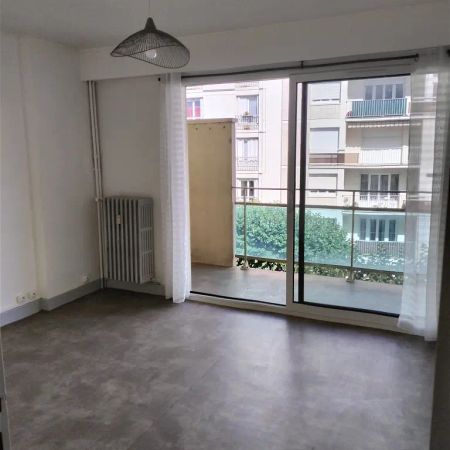 Location appartement 1 pièce - 29m² à Chateauroux (36000) - Photo 3