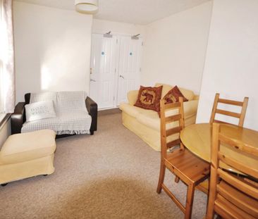 5 bedroom House To Let - Photo 1