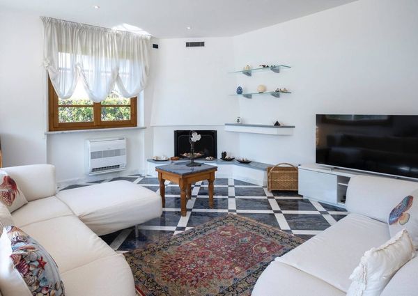 via Pietro neni, 7, Forte dei Marmi, Tuscany 55042