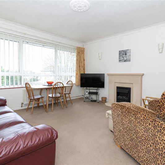 St. Botolphs Road, Worthing - Photo 1