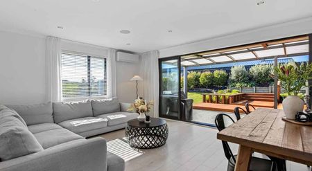 A home that feels comfortable the moment you w... - Photo 2