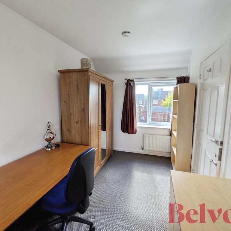 3 bedroom semi-detached house to rent - Photo 1
