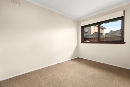 Quiet and Convenient - Photo 4