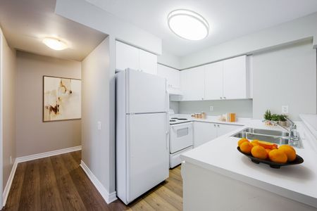 One Bedroom plus Den - Photo 2