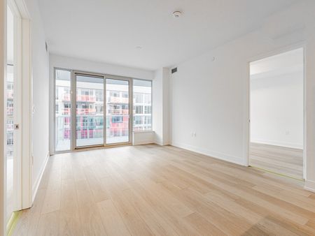 For Lease - 333 Sunseeker Avenue Unit# 408, Innisfil, Ontario - Photo 3