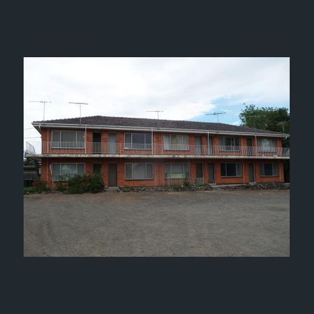 Recently renovated 1 bedroom!! - Photo 4