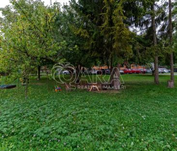 Pronájem prostorného cihlového bytu 2+1 Tř. Míru, Olomouc - Photo 3