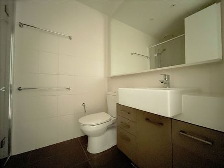 1910/118 Kavanagh Street - Photo 2