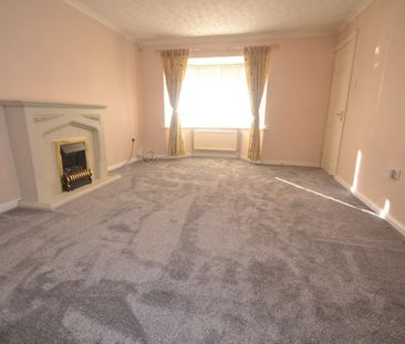 3 bedroom House To Let - Photo 2