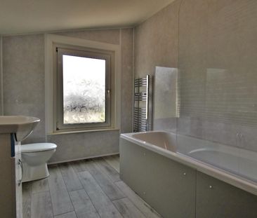 2 bedroom House To Let - Photo 2