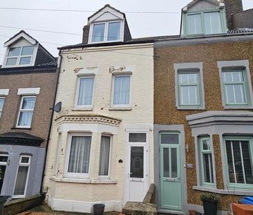 3 bedroom terraced house to rent - Photo 6