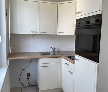 Location Appartement 1 pièce 33m² - Photo 2