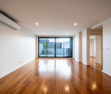 216/314 Pascoe Vale Road, Essendon VIC 3040 - Photo 2