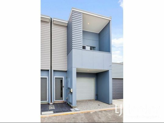 Charming Fitzgibbon Home at Unbeatable Price! - Photo 1