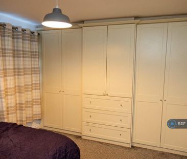 1 bedroom in a house share to rent - Photo 6