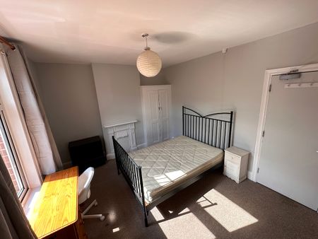 6 bedroom house - Photo 5