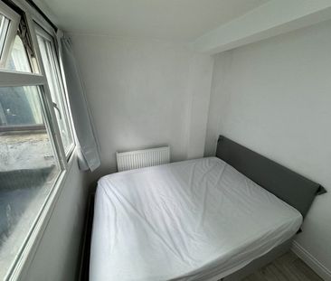 2 Bed Flat, Montpelier Road, BN1 - Photo 1