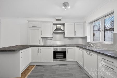 3 bedroom terraced house to rent - Photo 2