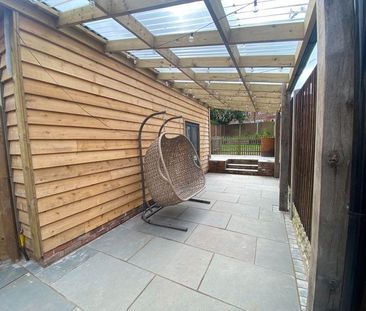 2 bedroom terraced house to rent - Photo 3