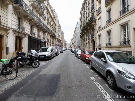 Logement à Paris, Location meublée - Photo 2