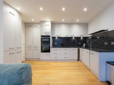 Marchmont Crescent, Marchmont, Edinburgh EH9 - Photo 5