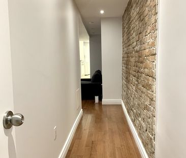 Downtown - Superb 3 1/2 Furnished - Photo 1