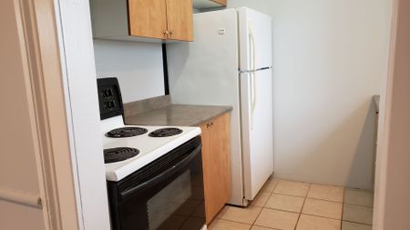 For Lease - 12472 Chinguacousy Road Unit# Unit 1, Caledon, Ontario - Photo 2