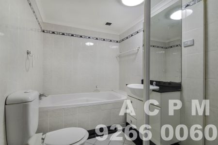 Unfurnished 1-bedroom Apartment on Paramount's 3rd Floor! - Photo 4