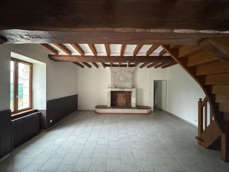 Location Maison 4 pièces 138m² BEAUFORT EN ANJOU 49250 - Photo 5