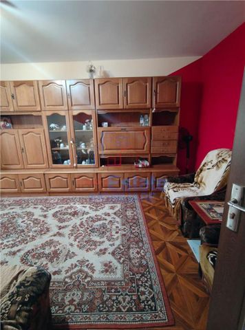 Camera de inchiriat in Apartament cu 3 camere decomandat cu 2 bai - Fotografie 3