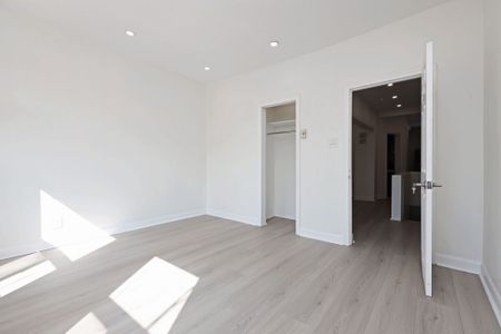 For Lease - 952 Queen Street, Toronto, Ontario - Photo 2