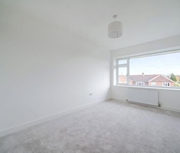 5 bedroom semi-detached house to rent - Photo 4