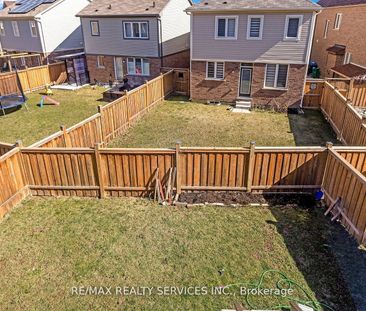 For Lease - 104 Roulette Crescent, Brampton, Ontario - Photo 6