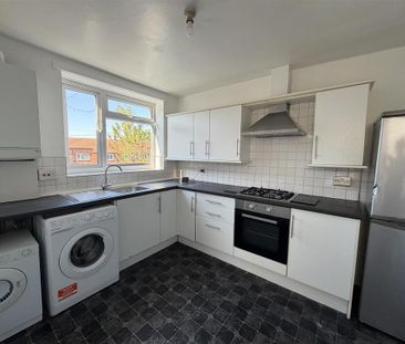 2 bedroom maisonette to rent - Photo 4