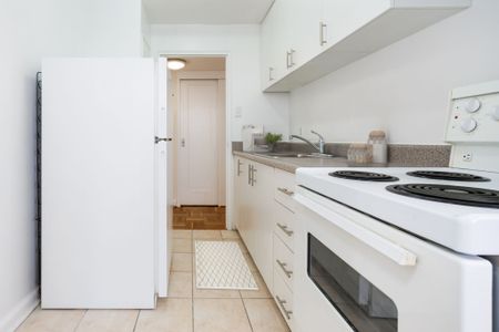 For Lease - 1220 Bayview Avenue Unit# 208, Toronto, Ontario - Photo 2