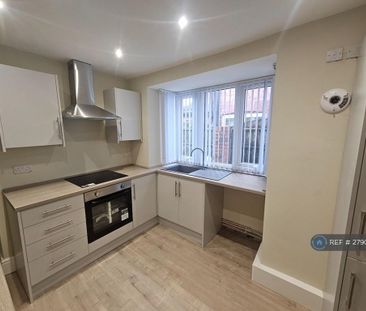 3 bedroom terraced house to rent - Photo 5