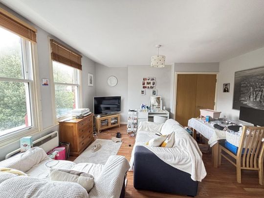 1 bedroom flat to rent - Photo 1