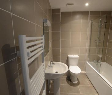 2 bedroom apartment to rent - Photo 6