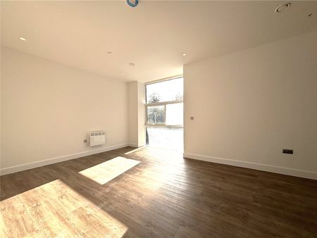 Sheila House, Fleet, Hampshire, GU51 - Photo 5