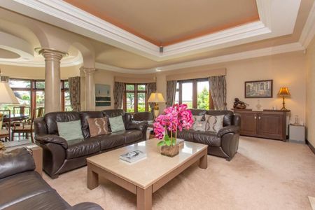 4 bedroom detached house to rent - Photo 3