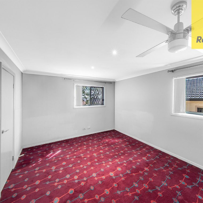 Spacious Five Bedroom 2-Storey Family Living In Leafy Pocket - Photo 1