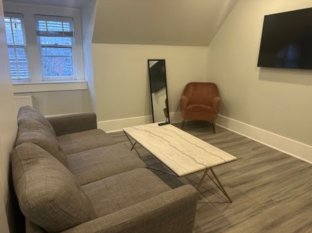 For Lease - 31 Tyndall Avenue Unit# 301, Toronto, Ontario - Photo 3