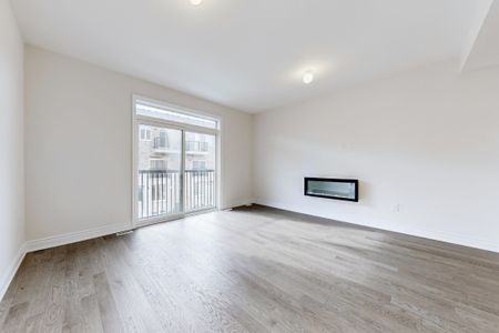 For Lease - 220 Tennant Circle, Vaughan, Ontario - Photo 4