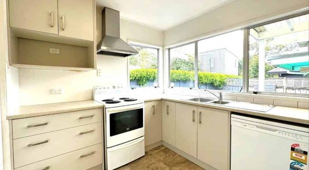 3 Bedroom House at Ellerslie - Photo 1