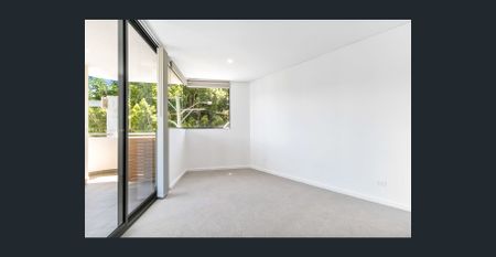 The "Pier 99" Two Bedroom Residence - Photo 2